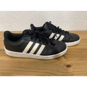 Women's Adidas Cloudfoam size 9